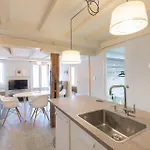 Torrepe - Baskeyrentals شقة *